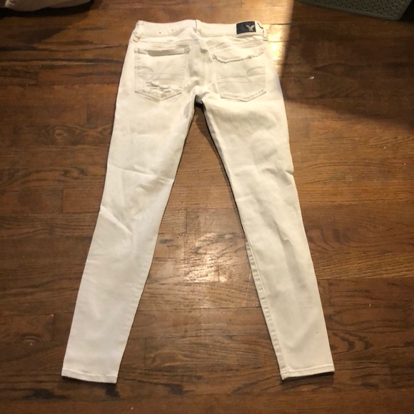 Light Wash Ripped Jeans - Picture 3 of 3